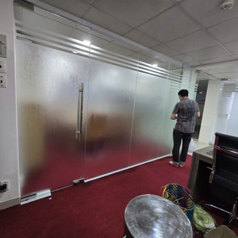dán decal kính mờ mẫu 43