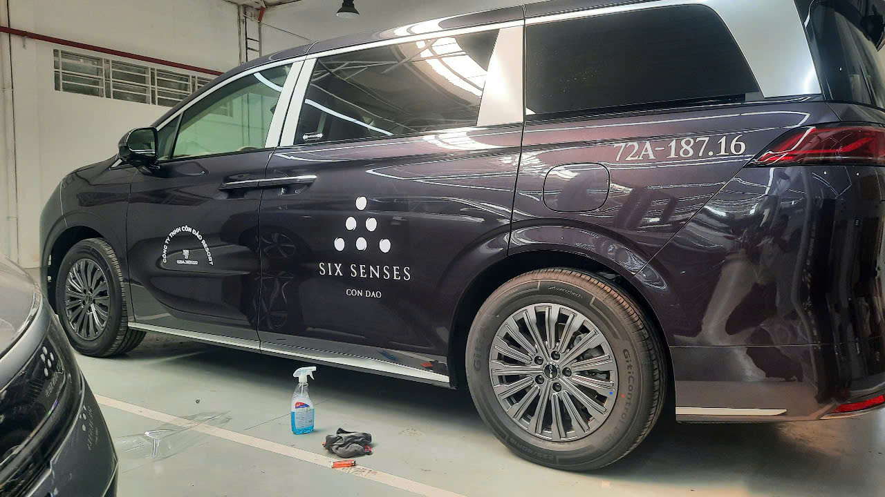 dán decal mô tô mẫu 17