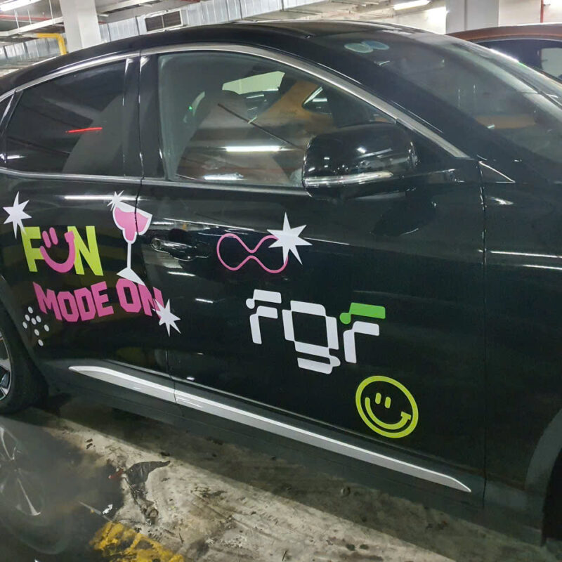 in decal dán xe ô tô mẫu 15