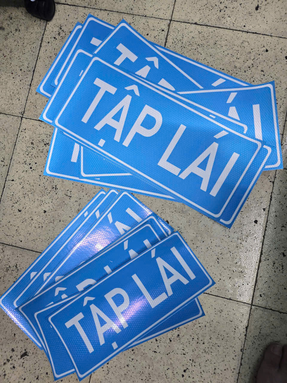 decal xe tập lái mới decal xe tập lái bằng mica
